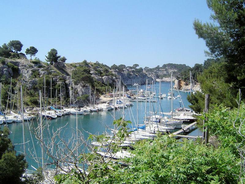 רוקפור-לה-בדול Appart. 4 Pers A 6 Kms De Cassis Avec Acces Piscine מראה חיצוני תמונה
